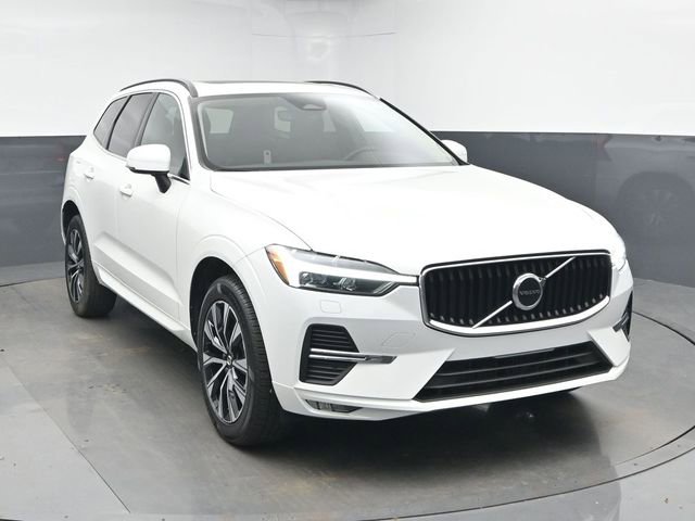Used 2023 Volvo XC60 B5 Core w/ Climate Package image 2