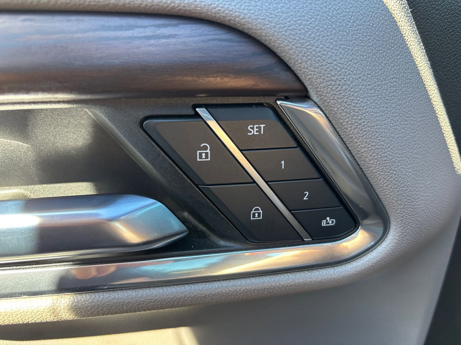 Used 2023 GMC Sierra 1500 SLT w/ SLT Premium Plus Package image 29