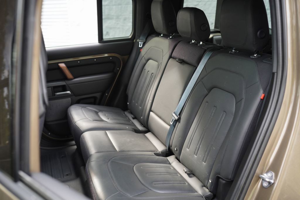 Used 2022 Land Rover Defender 110 X image 24