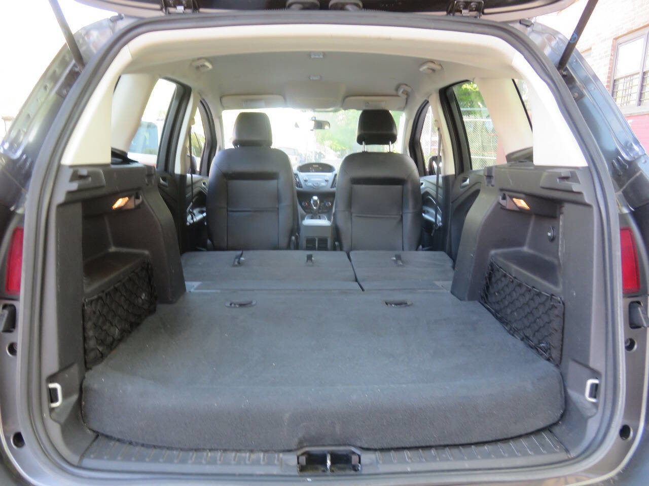 Used 2017 Ford C-MAX SE w/ Equipment Group 202A FWD image 24