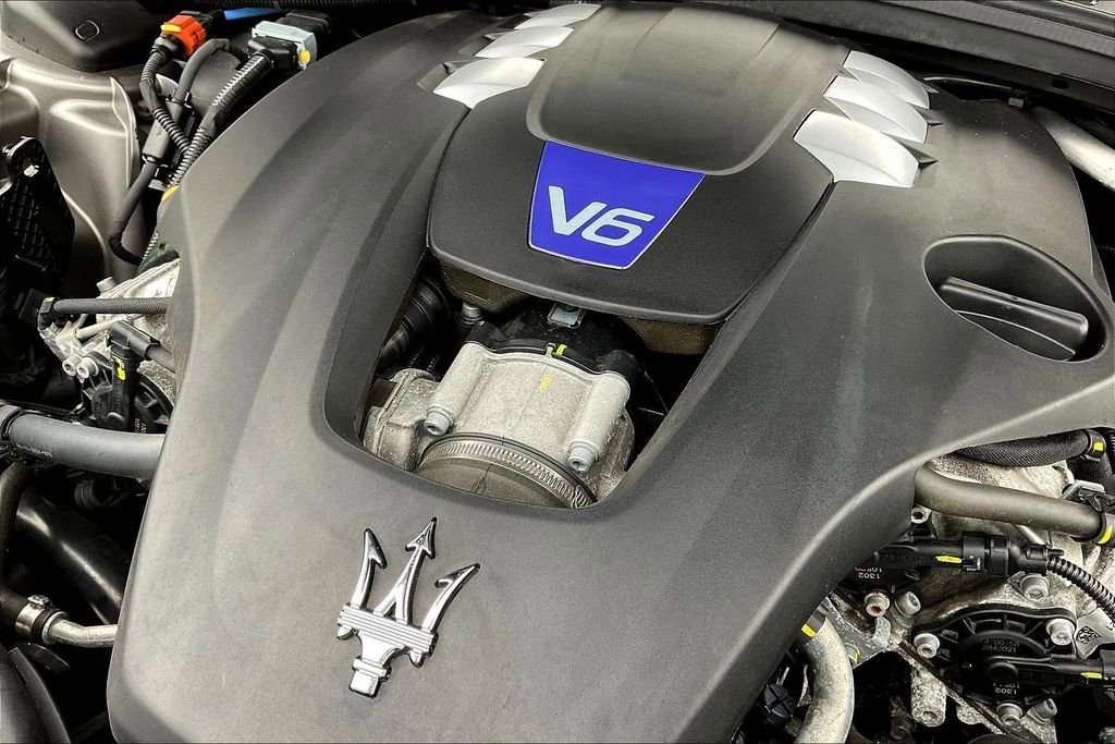 Used 2022 Maserati Ghibli Modena Q4 image 31