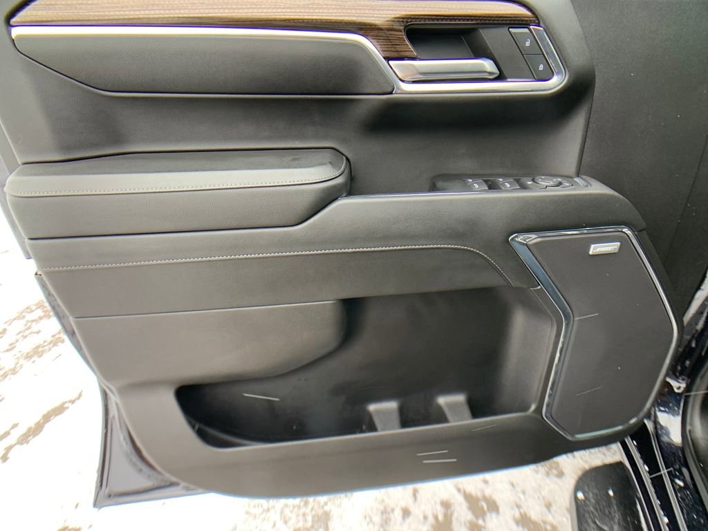 Used 2024 Chevrolet Silverado 1500 LT Trail Boss w/ Convenience Package II image 12