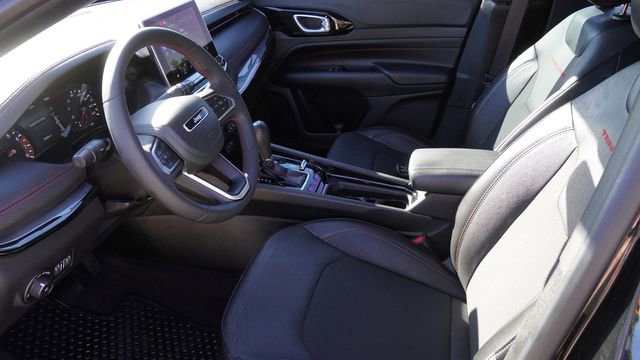 Used 2023 Jeep Compass Trailhawk image 19