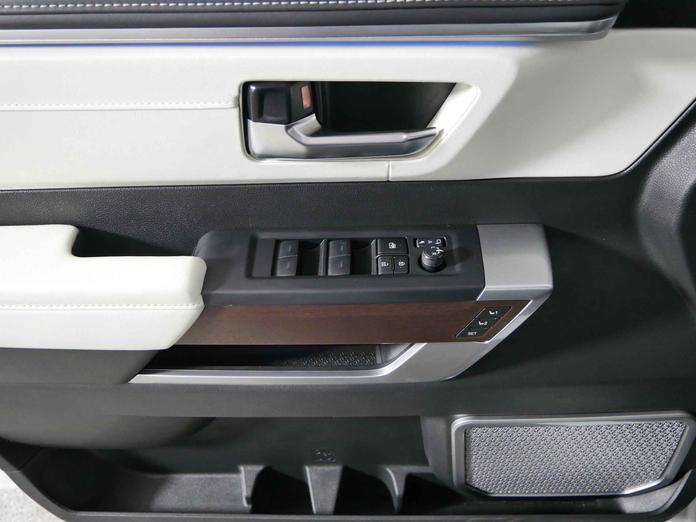 Used 2024 Toyota Tundra Capstone image 19