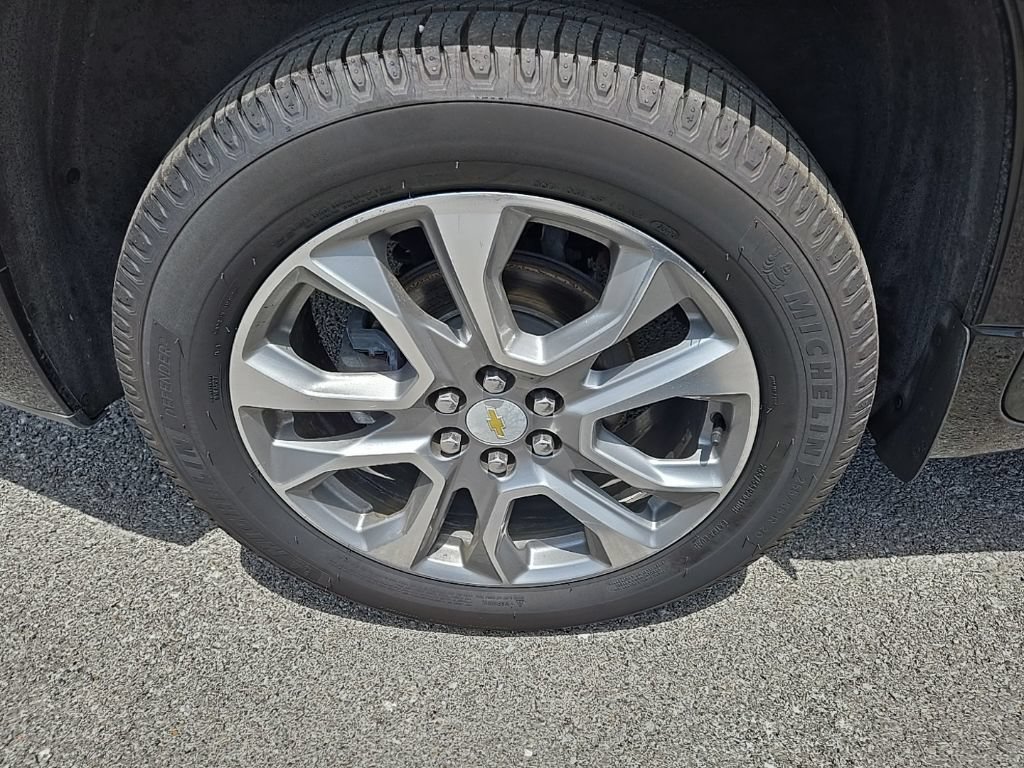 Used 2019 Chevrolet Traverse Premier w/ Driver Confidence II Package FWD image 10