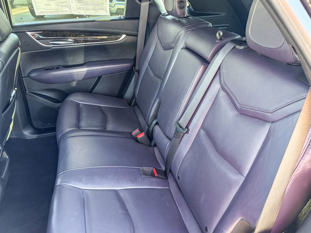 Used 2017 Cadillac XT5 Luxury w/ Driver Awareness Package image 38