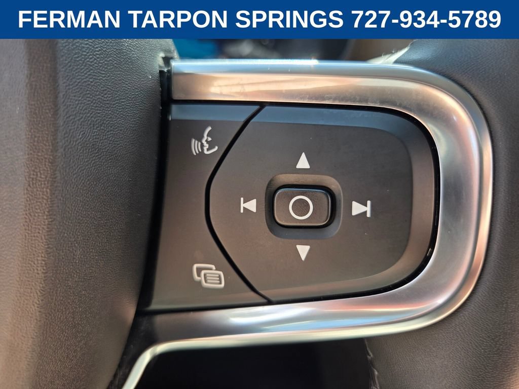 Certified 2024 Volvo XC40 B5 Plus AWD/4WD image 30