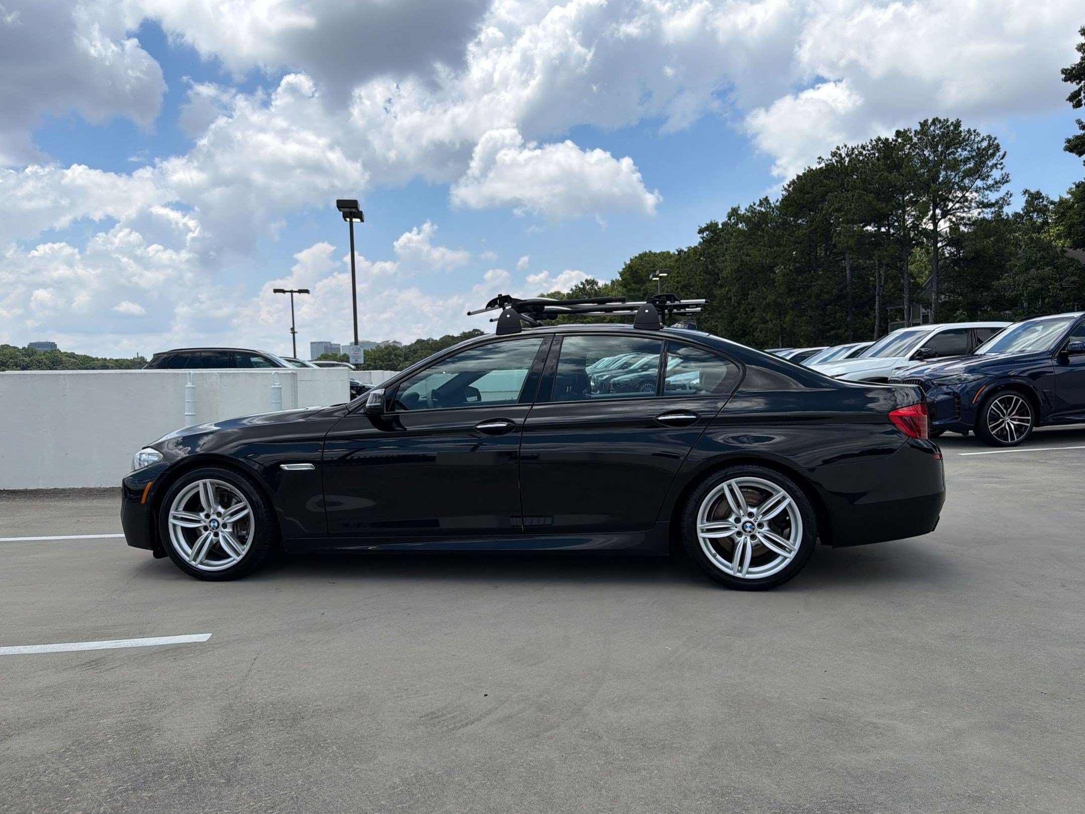 Used 2016 BMW 550i Sedan RWD image 2