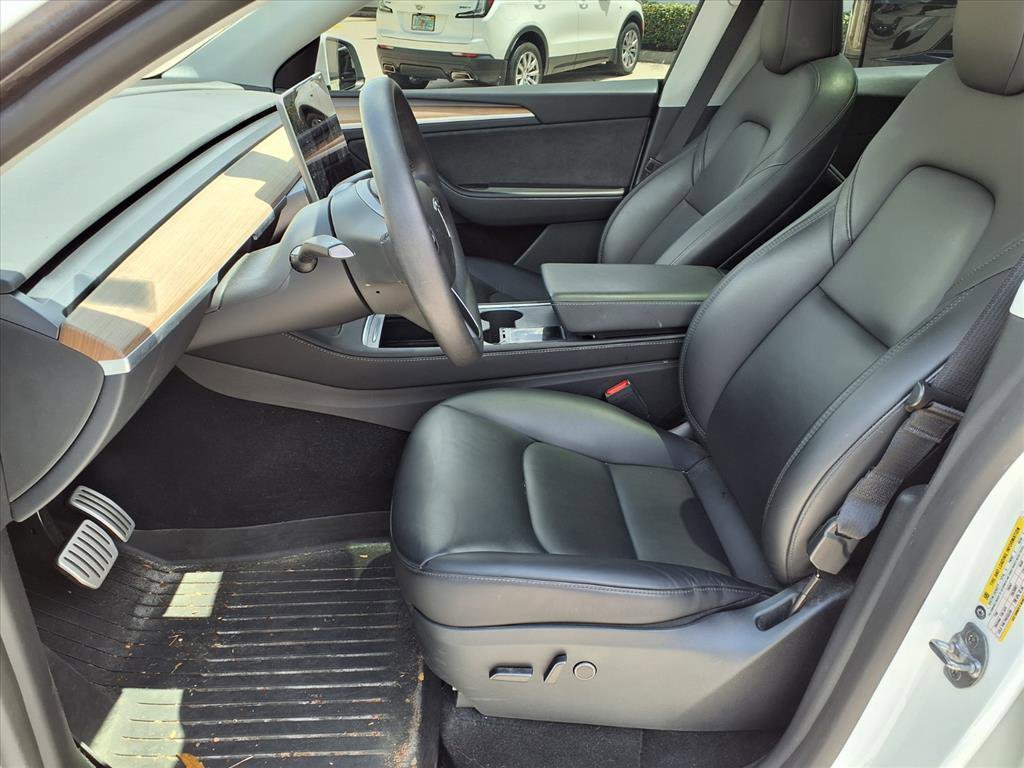 Used 2024 Tesla Model Y Performance AWD/4WD image 13