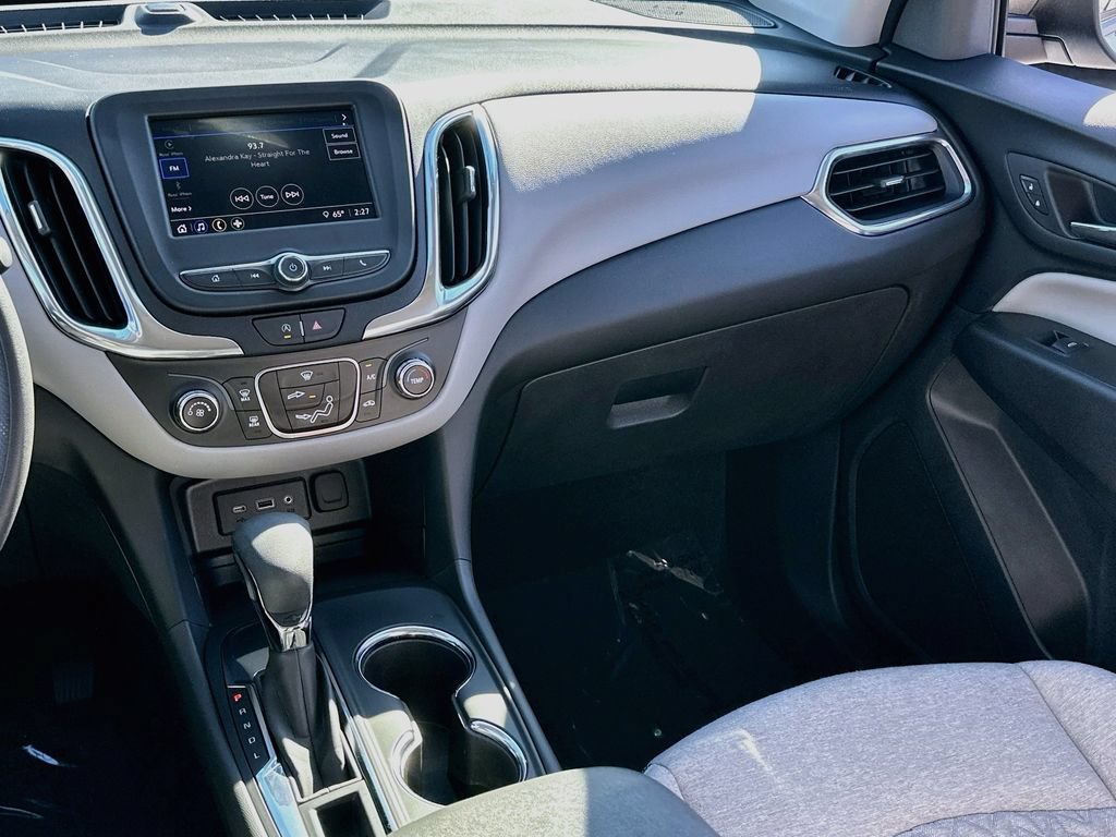 Used 2023 Chevrolet Equinox LS w/ LS Convenience Package FWD image 21