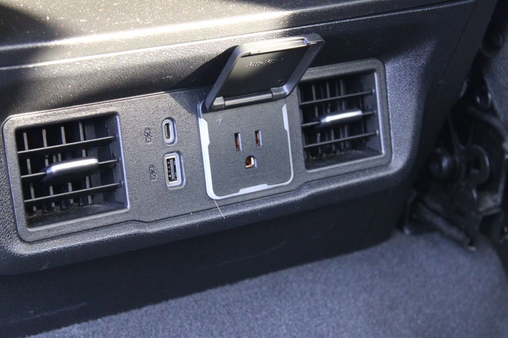 Used 2023 Chevrolet Silverado 1500 LT image 27