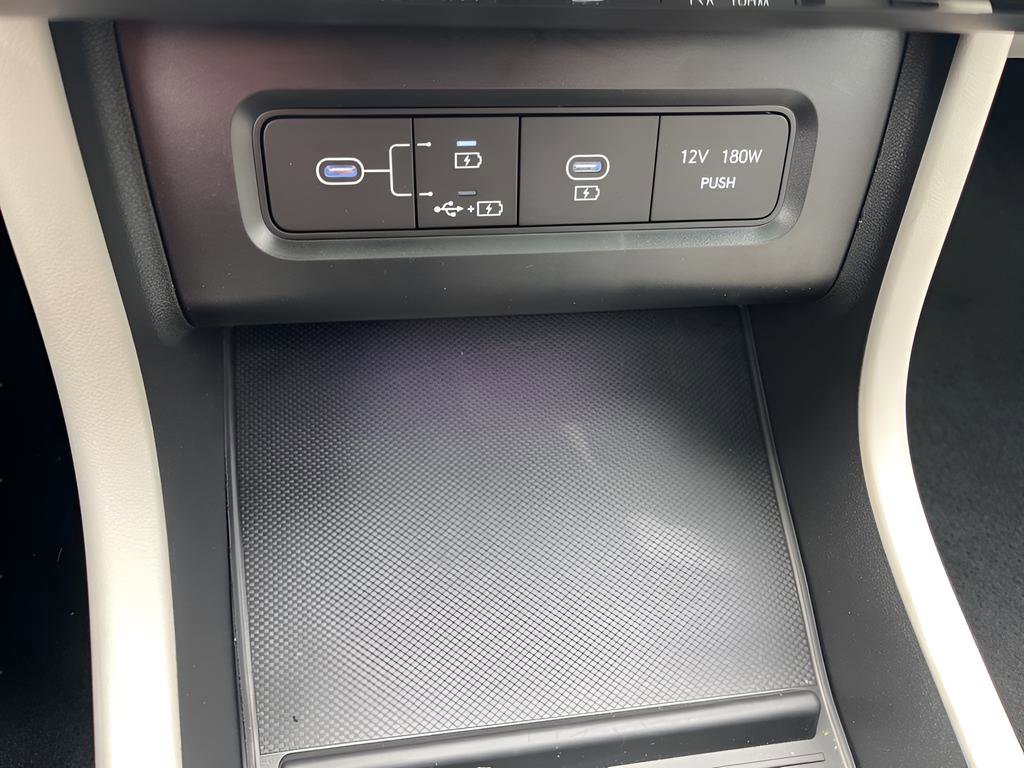 Used 2025 Hyundai Tucson Limited image 38