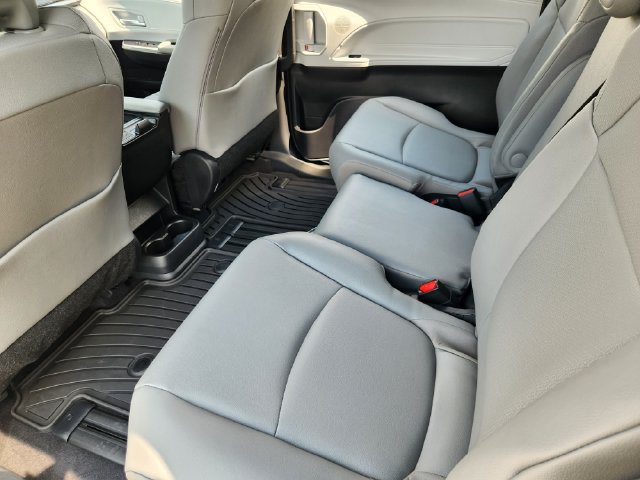 New 2026 Toyota Sienna XLE FWD image 21