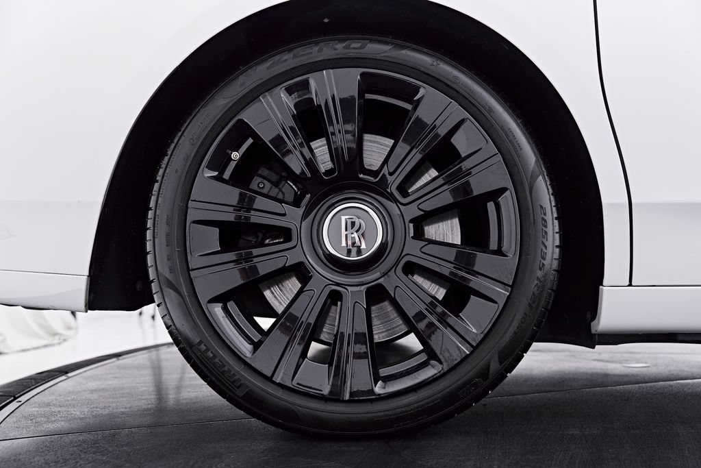 Used 2018 Rolls-Royce Ghost RWD image 33