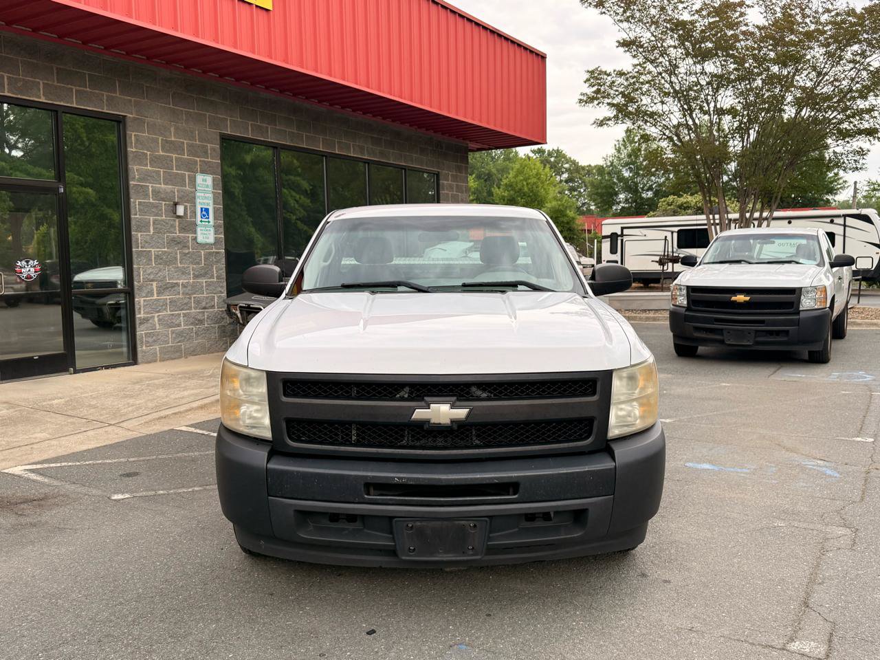 Used 2011 Chevrolet Silverado 1500 W/T RWD image 5