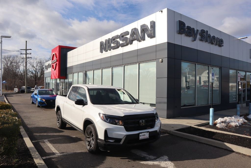 Used 2024 Honda Ridgeline Sport image 2