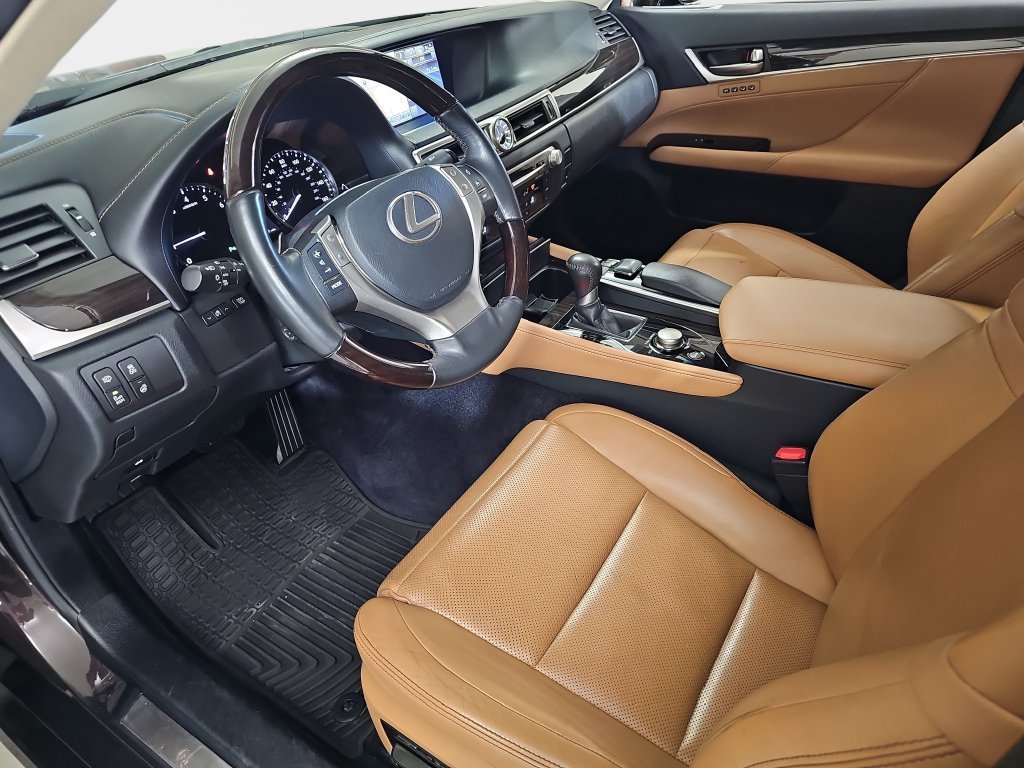 Used 2013 Lexus GS 350 AWD w/ Luxury Pkg w/Cold Weather Pkg image 18