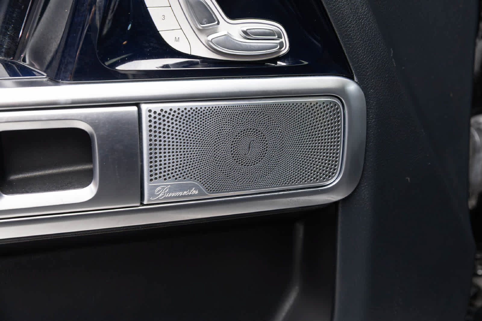 Used 2019 Mercedes-Benz G 63 AMG 4MATIC w/ Seat Comfort Package image 25