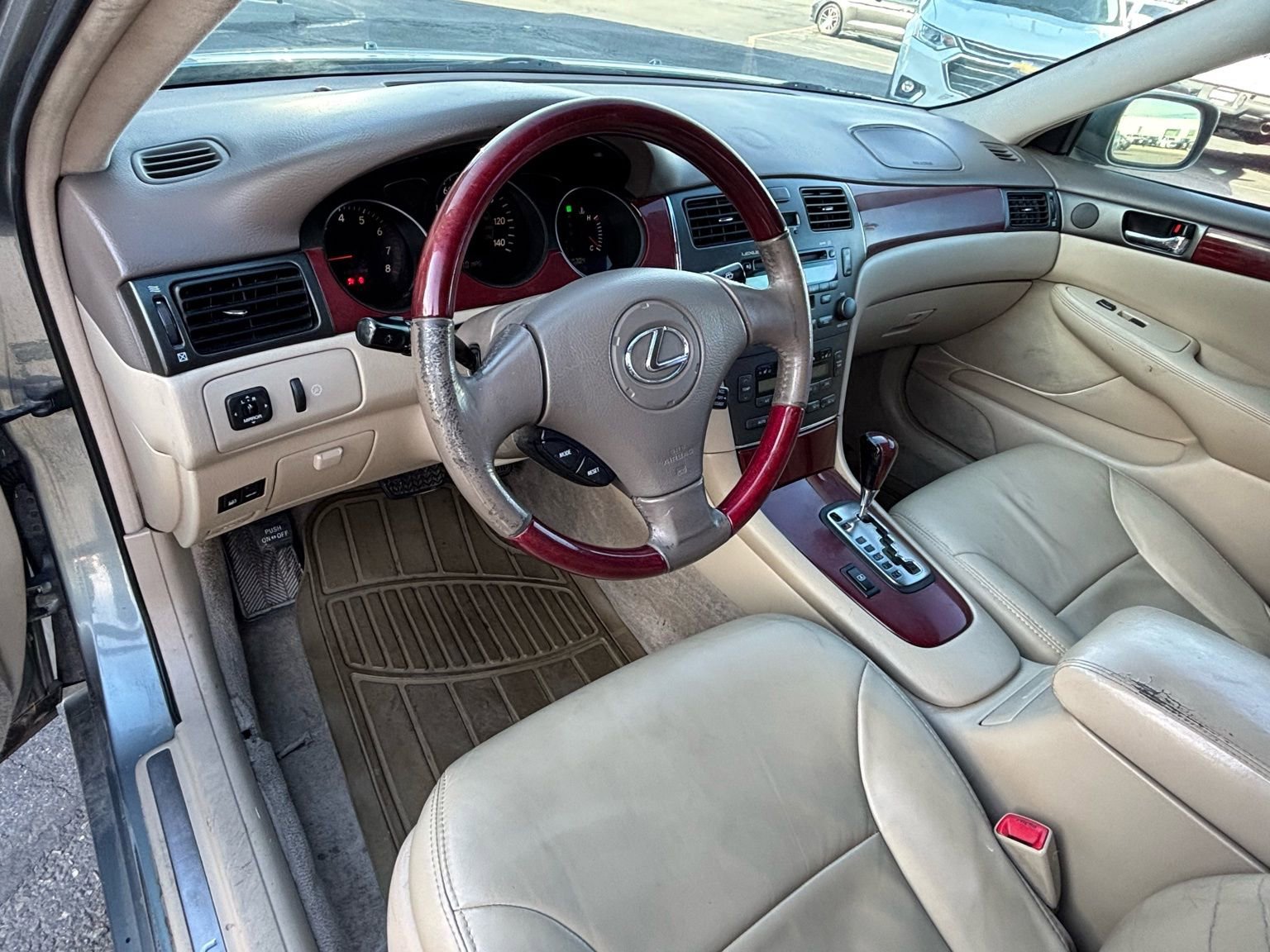 Used 2004 Lexus ES 330 image 11