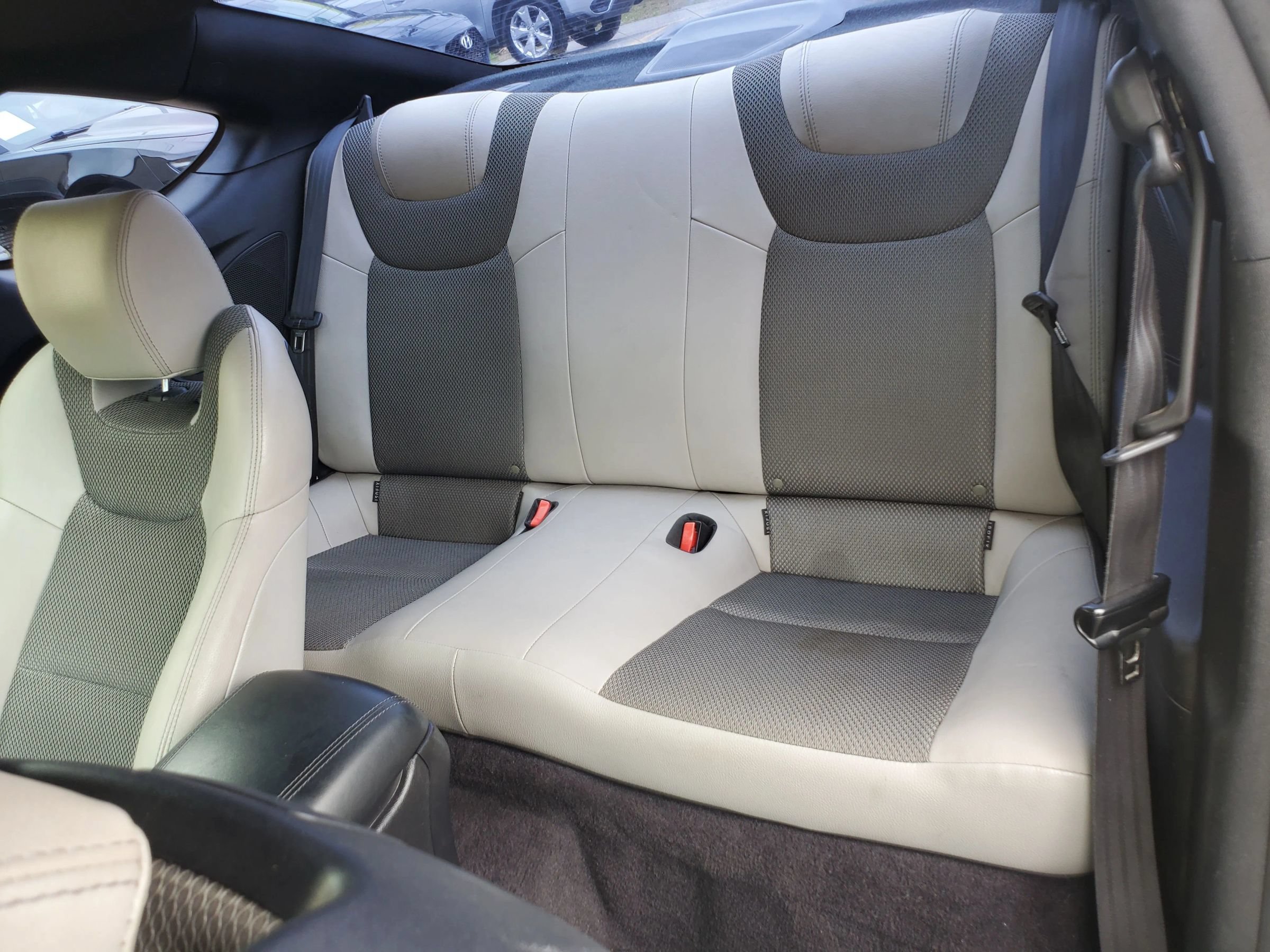 Used 2014 Hyundai Genesis 2.0T RWD image 24