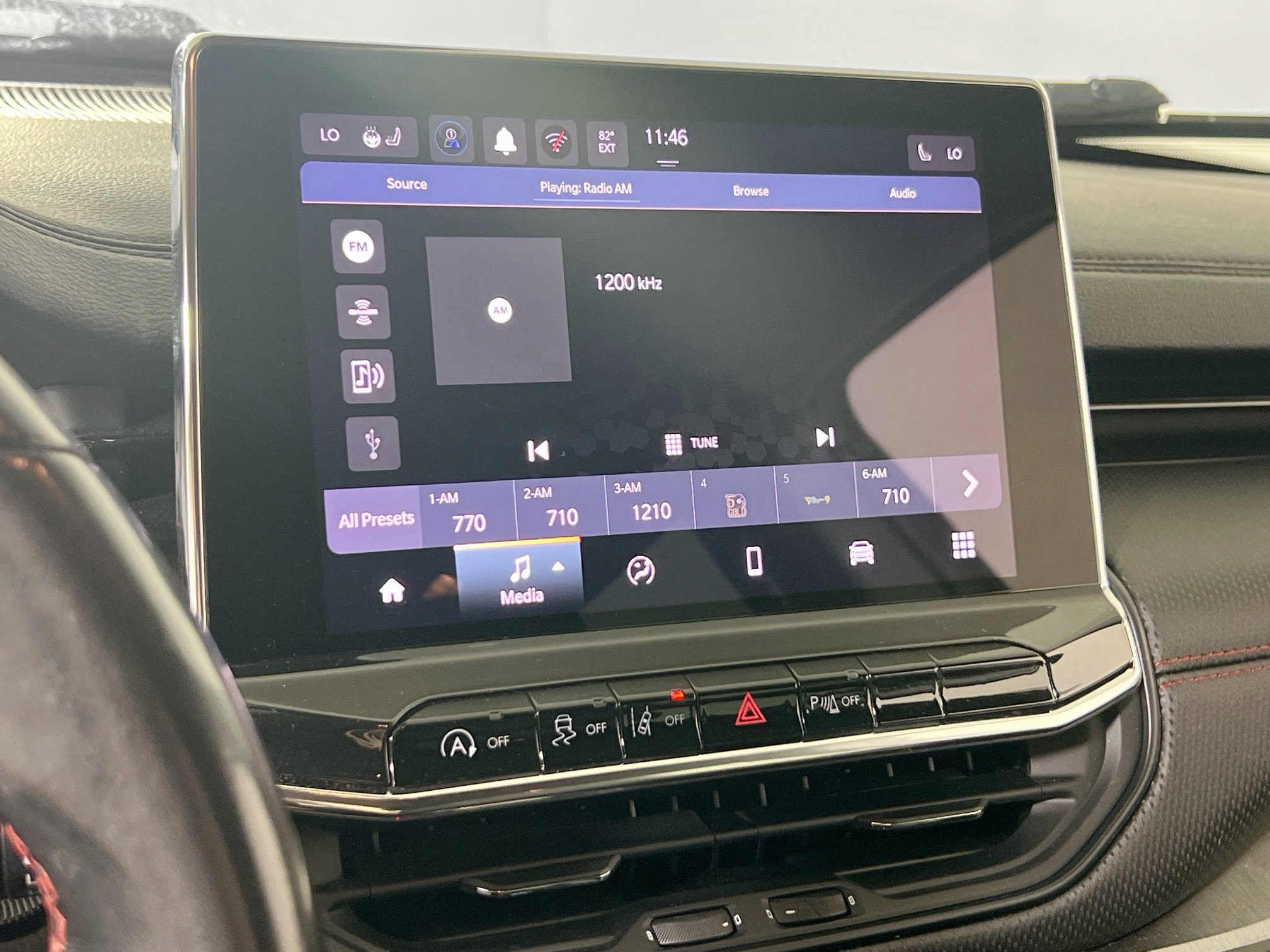 Used 2022 Jeep Compass Trailhawk w/ Trailhawk Convenience Group image 13