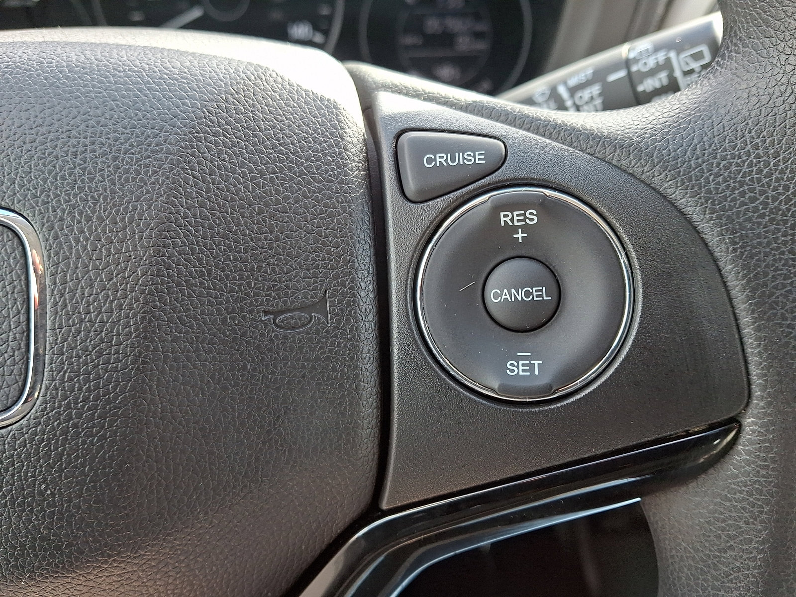 Used 2017 Honda HR-V LX image 21