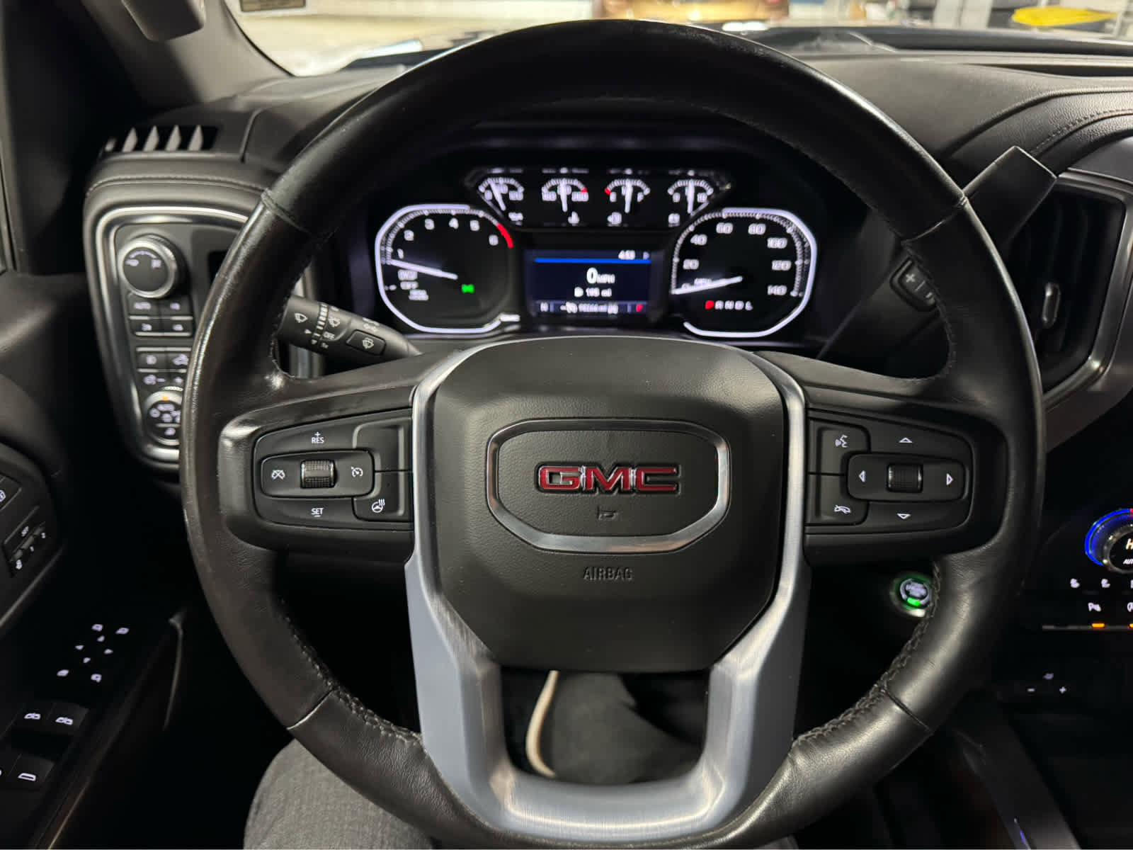 Used 2019 GMC Sierra 1500 SLT w/ SLT Premium Package image 18