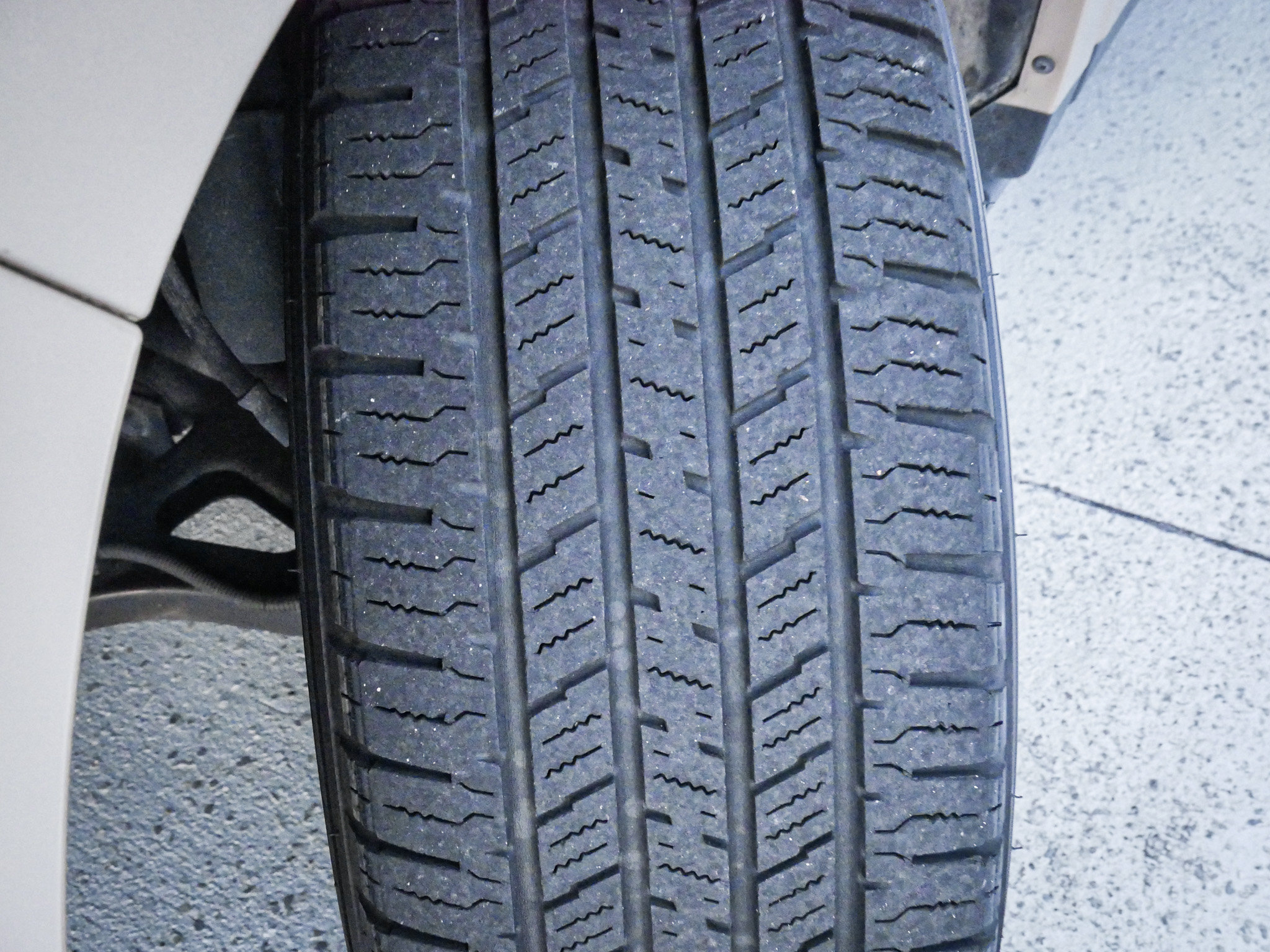 Used 2002 Pontiac Aztek 2WD image 12
