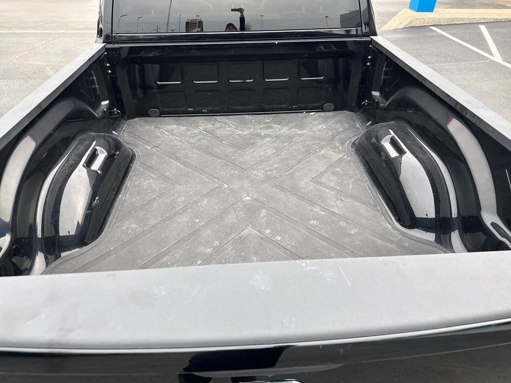 Used 2024 RAM 2500 Tradesman w/ Chrome Appearance Group image 27