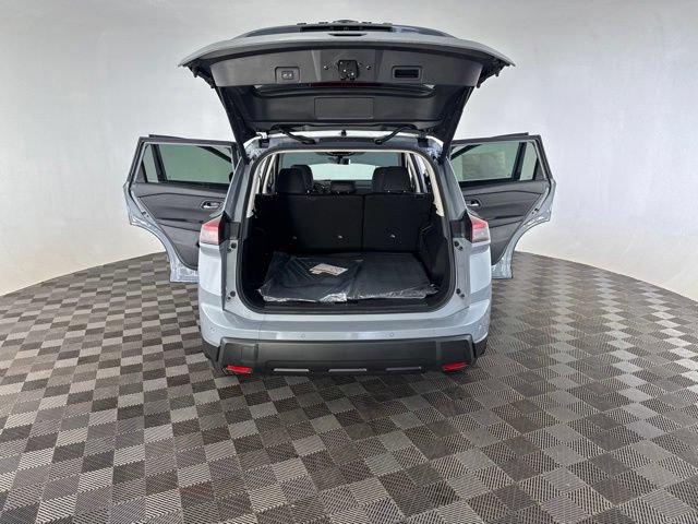 New 2026 Nissan Rogue Dark Armor AWD/4WD image 15
