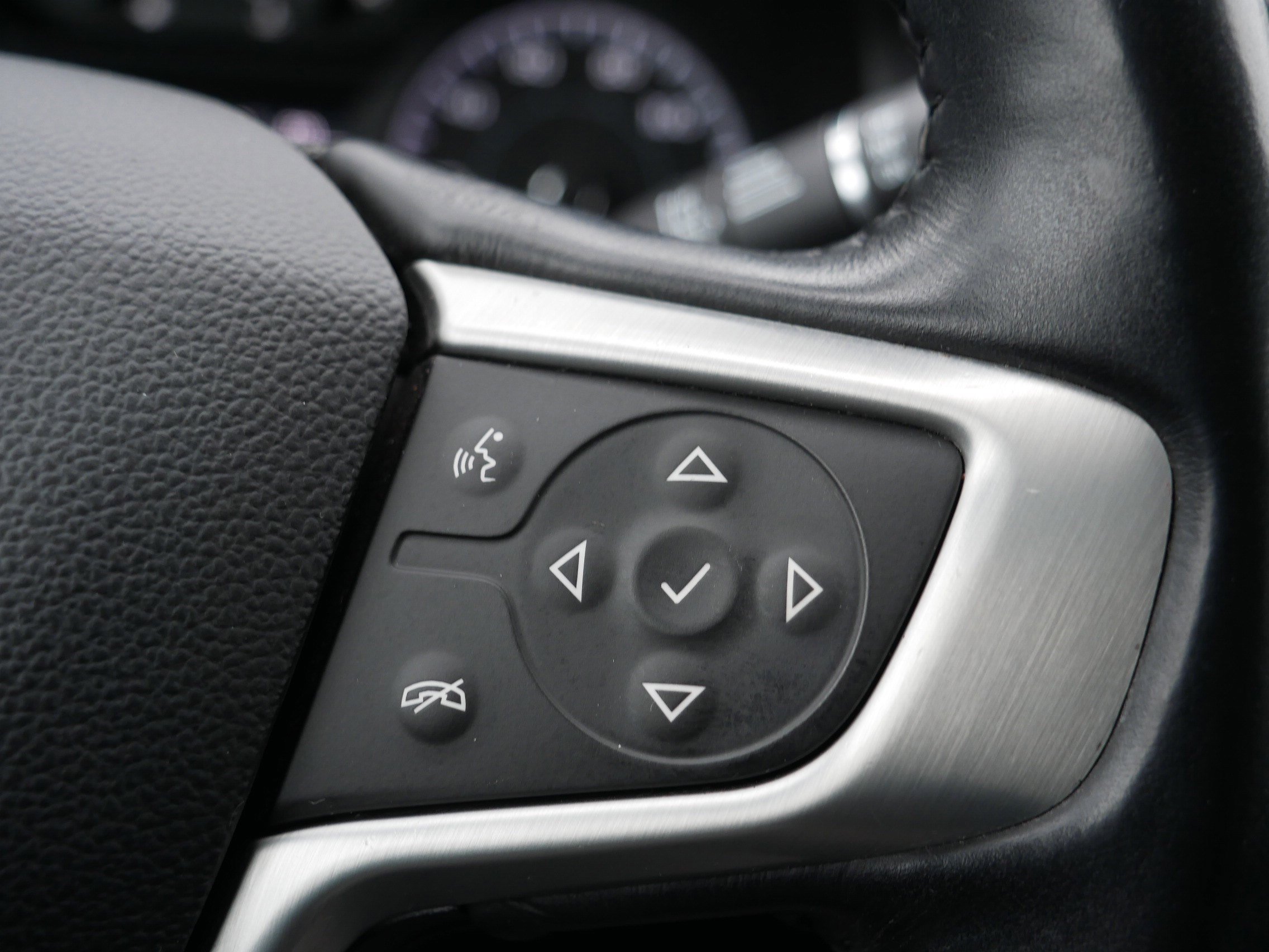 Used 2017 GMC Acadia SLE image 29