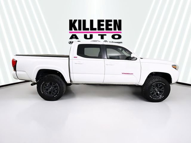 Used 2022 Toyota Tacoma SR5 w/ Technology Package image 8
