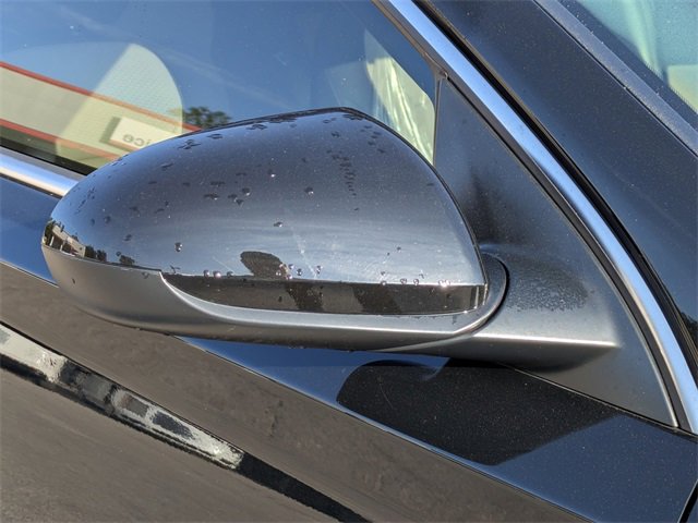 Used 2018 Hyundai Elantra GT image 12