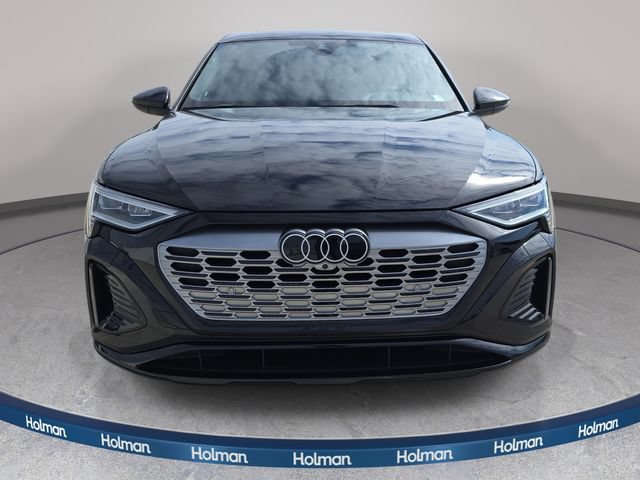 Used 2024 Audi Q8 e-tron Premium Plus w/ Premium Plus Package AWD/4WD image 3