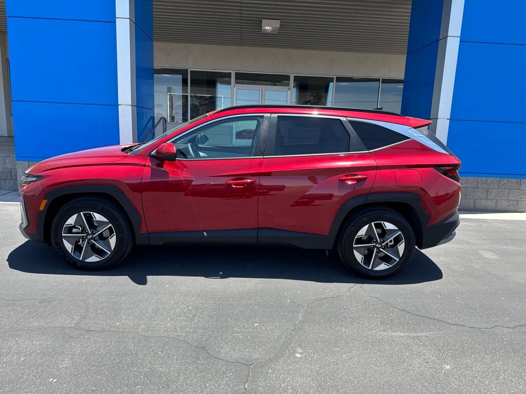 Used 2025 Hyundai Tucson SEL FWD image 11