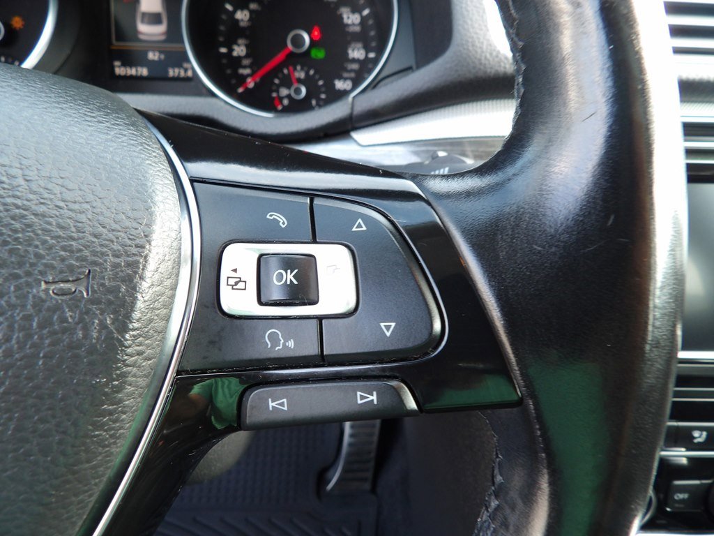 Used 2017 Volkswagen Passat 1.8T SEL Premium image 15