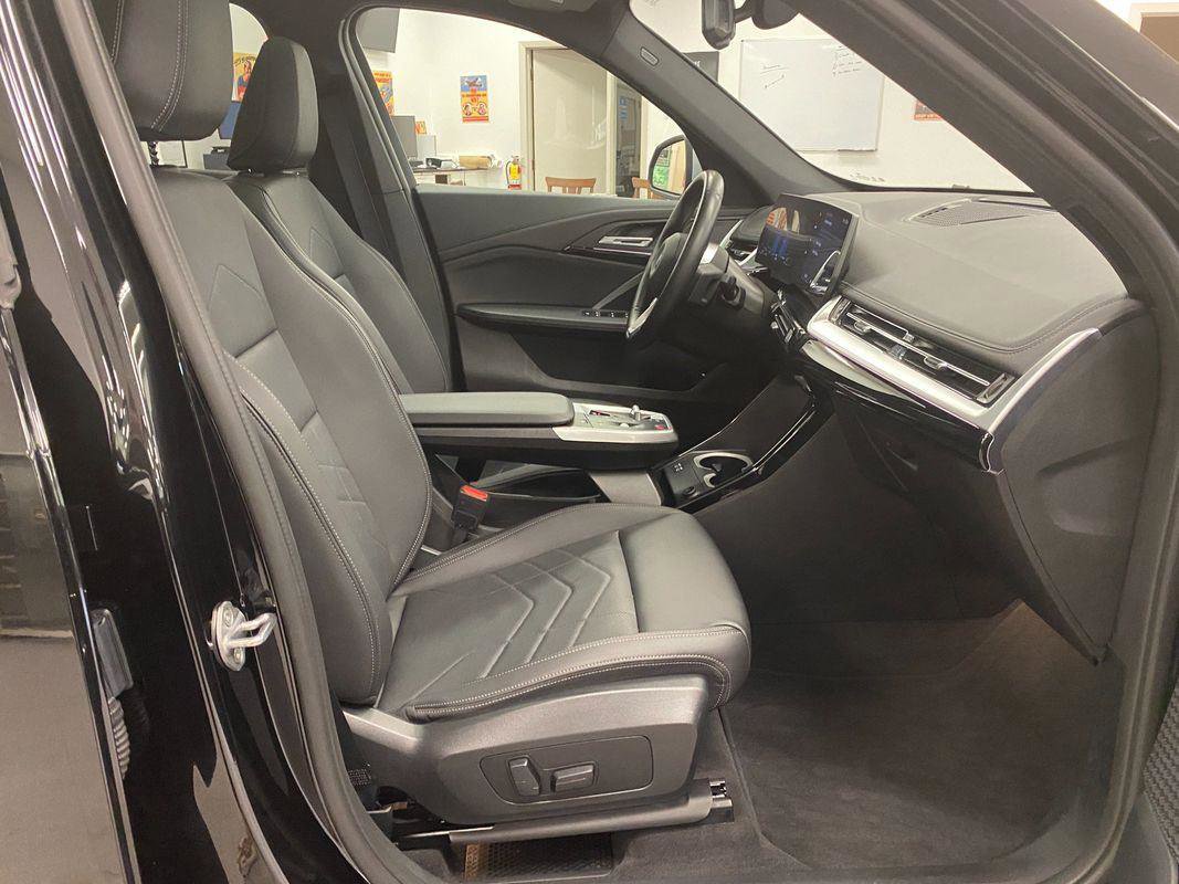 Used 2024 BMW X1 xDrive28i image 15
