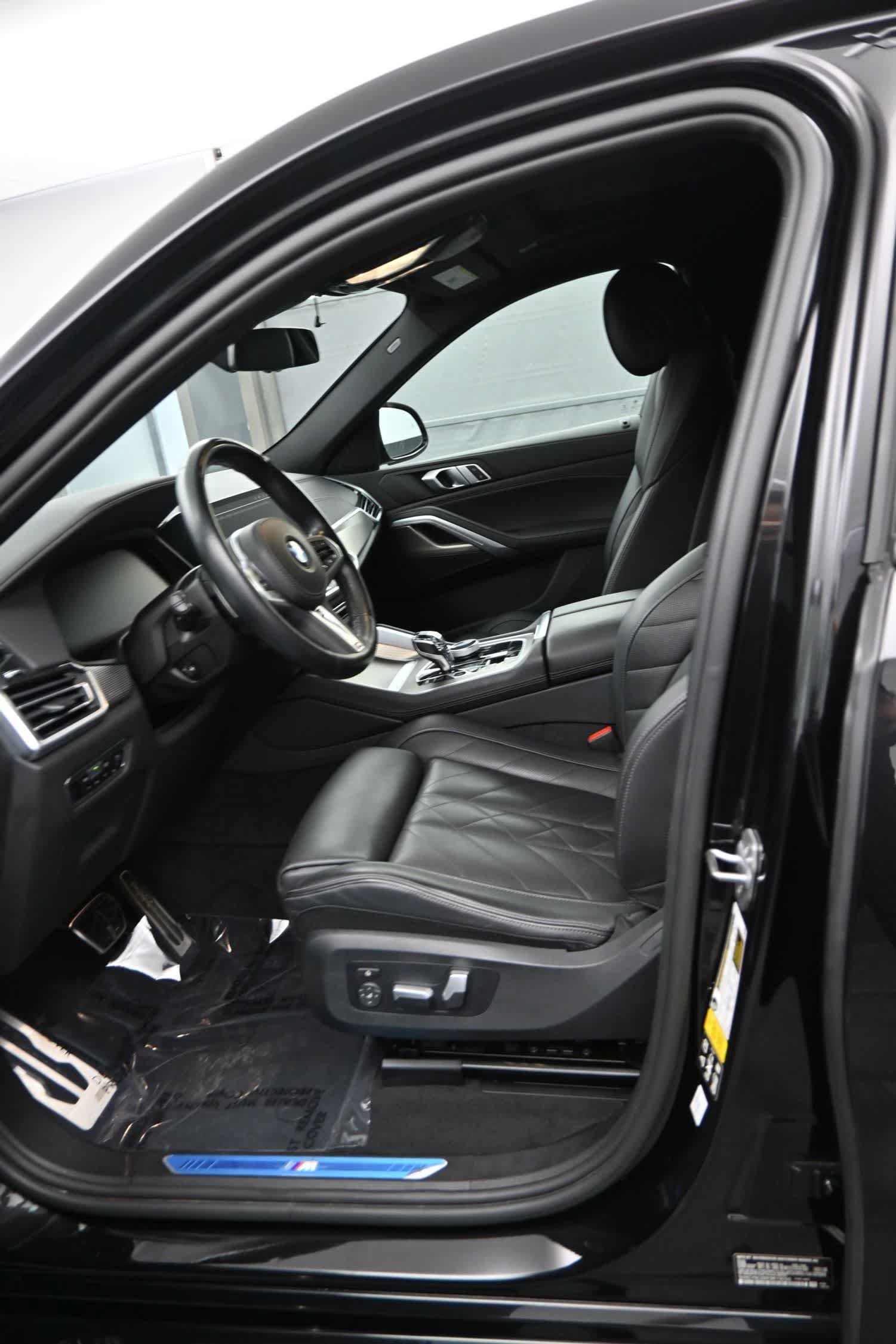 Used 2023 BMW X6 xDrive40i w/ M Sport Package AWD/4WD image 12