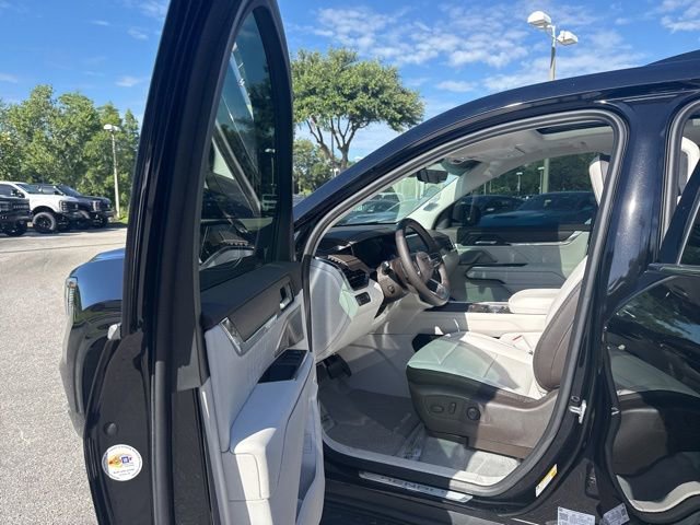 Used 2024 GMC Acadia Denali w/ Super Cruise Package AWD/4WD image 14