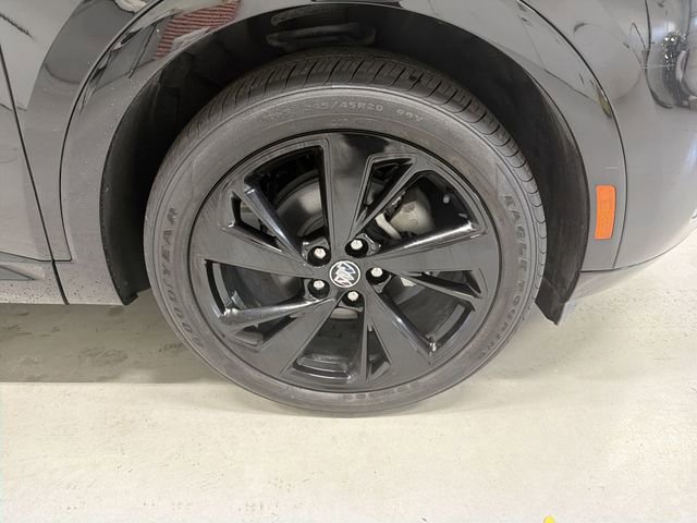 Certified 2022 Buick Envision Preferred w/ Sport Touring Package FWD image 14