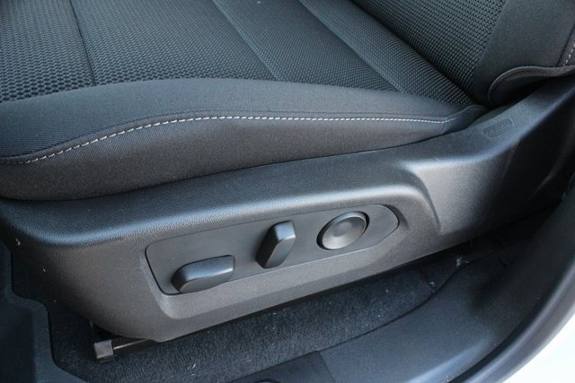 New 2025 GMC Canyon Elevation w/ Convenience Package image 18