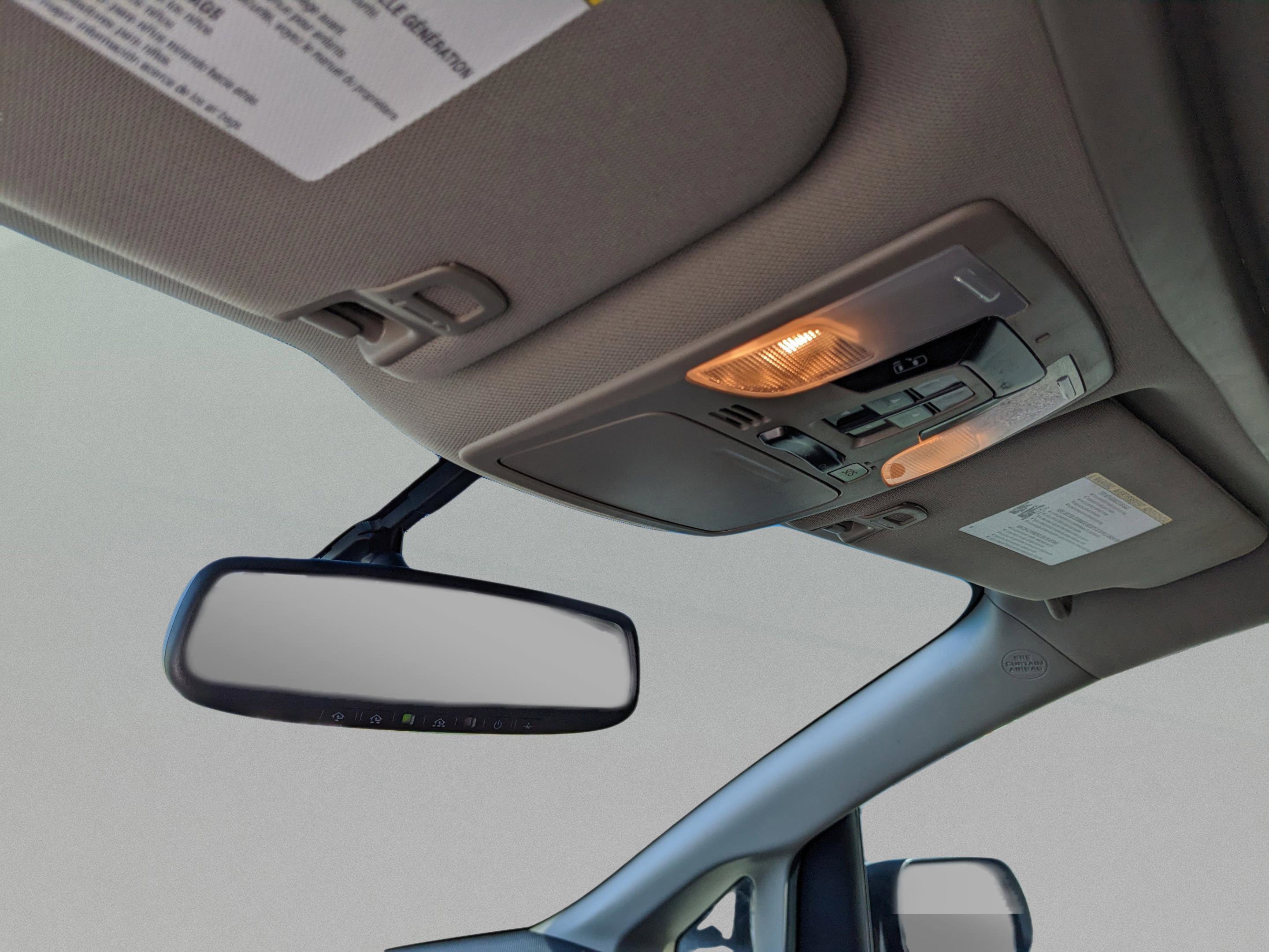 Used 2017 Toyota Sienna Limited image 28