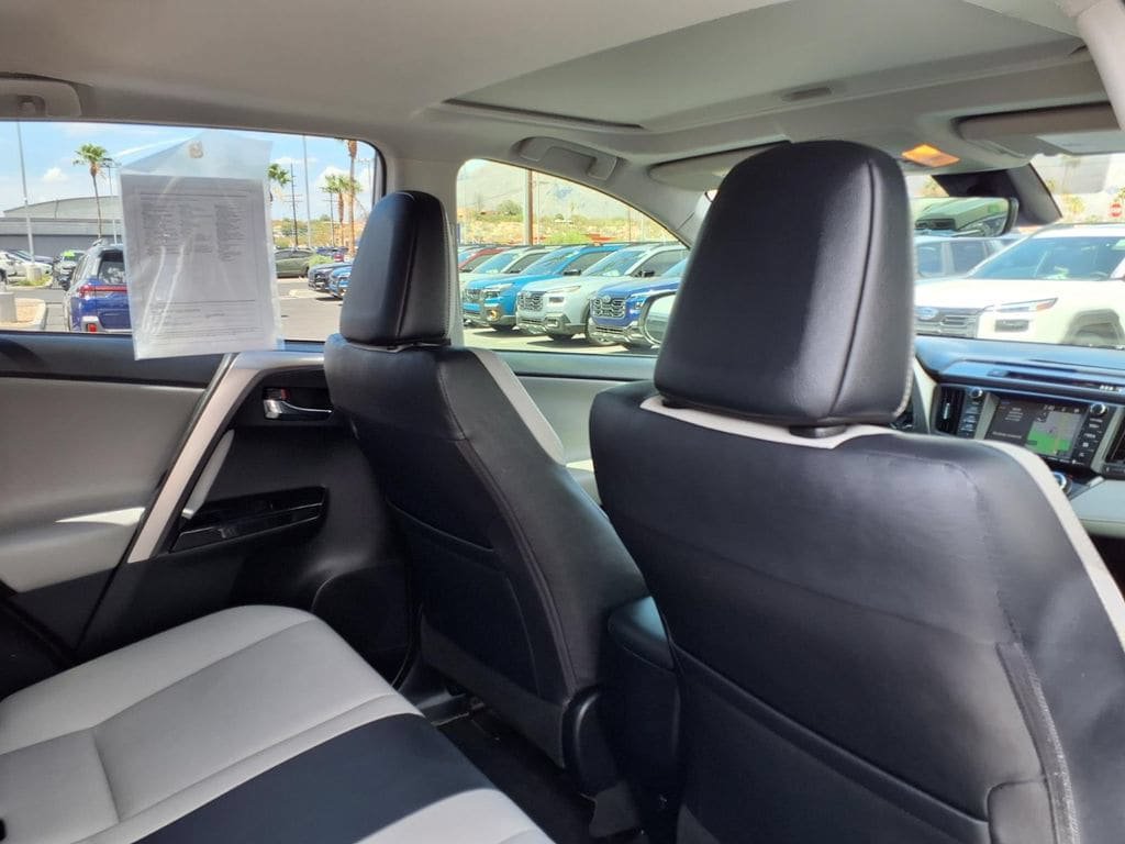 Used 2017 Toyota RAV4 Limited AWD/4WD image 21