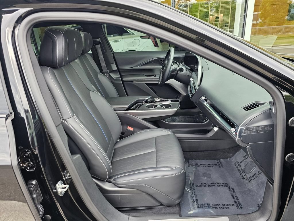 Certified 2024 Cadillac Lyriq Sport AWD/4WD image 11