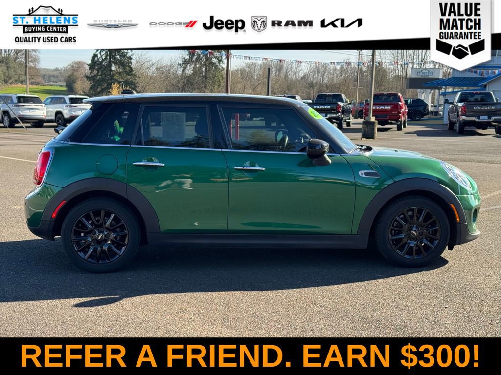 Used 2020 MINI Cooper 4-Door Hardtop w/ Storage Package image 10