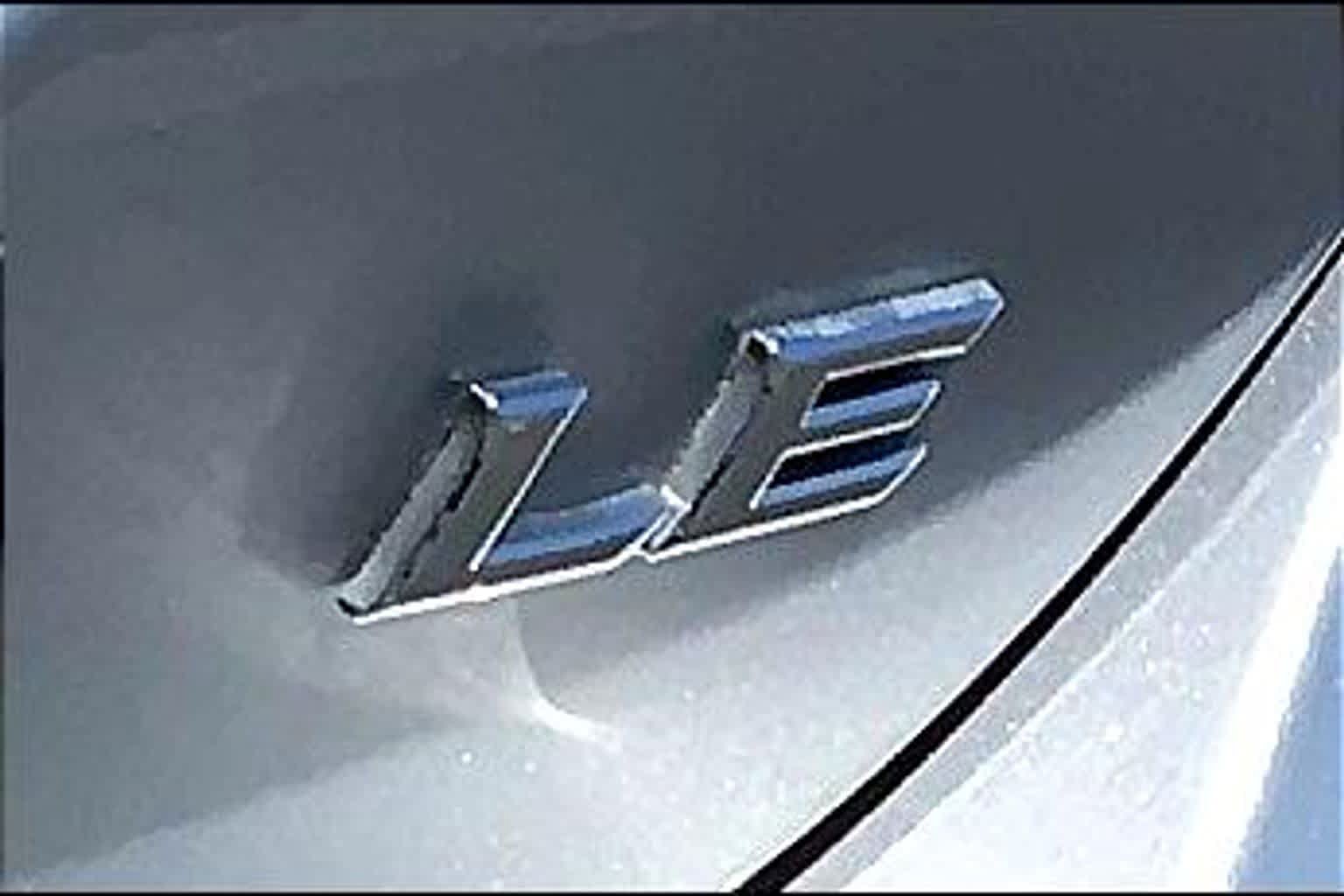 Used 2022 Toyota Camry LE w/ Carpet Mat Package (TMS) FWD image 9