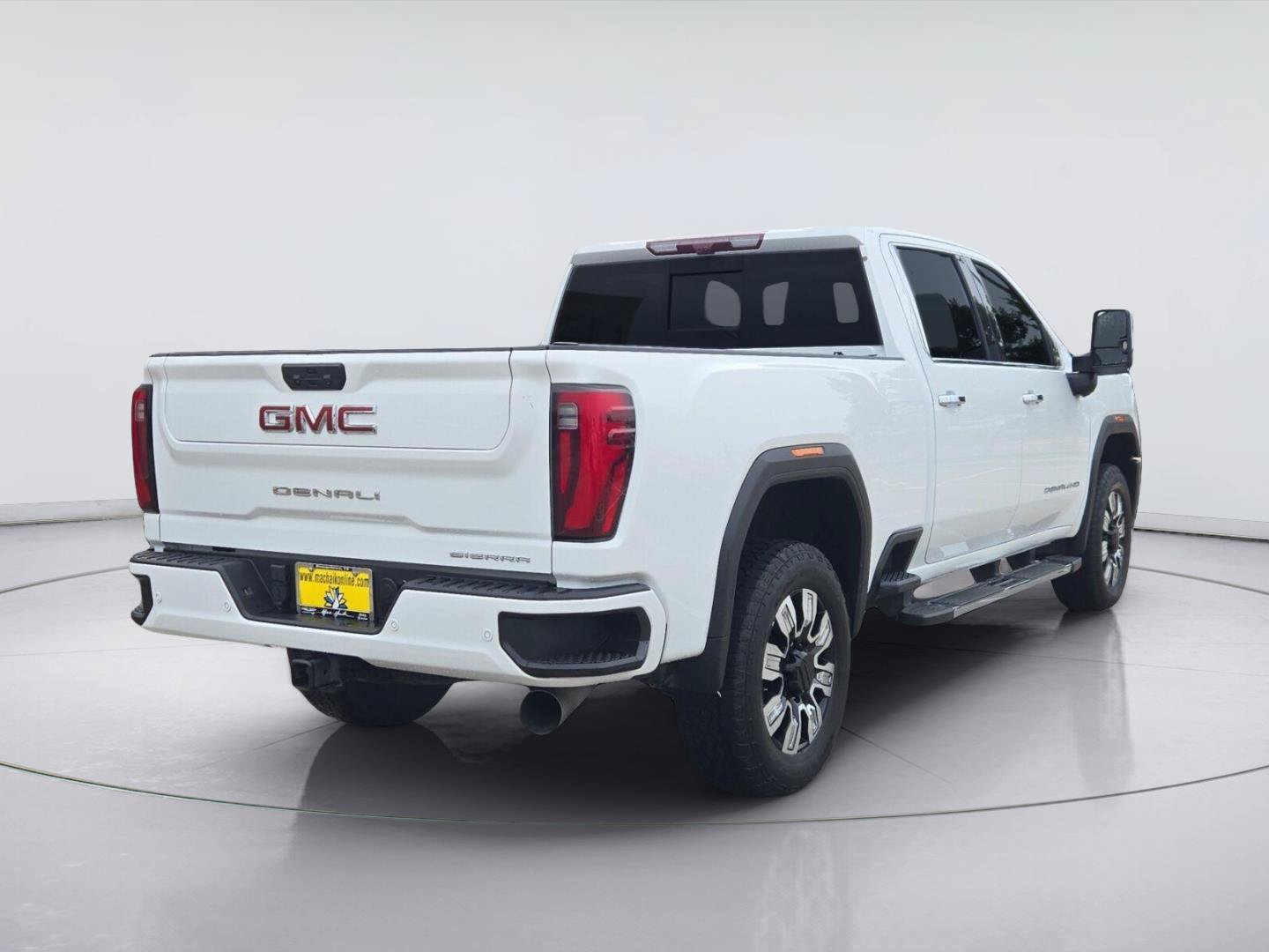 Used 2024 GMC Sierra 2500 Denali w/ Denali Reserve Package AWD/4WD image 5