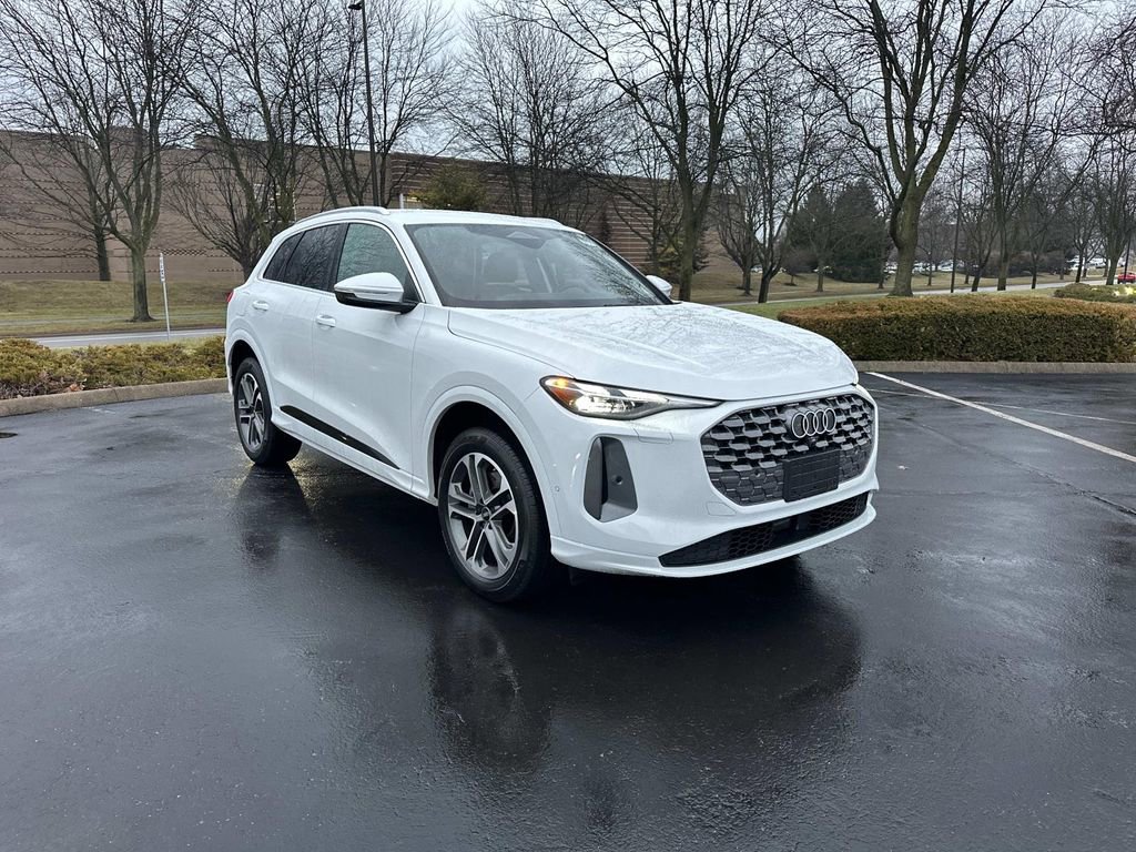 New 2025 Audi Q5 Premium