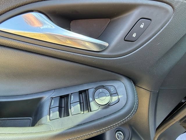 Used 2024 Buick Encore GX Sport Touring w/ Comfort Package AWD/4WD image 14
