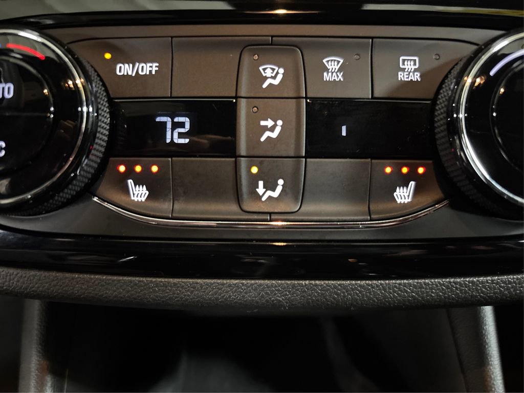 Used 2025 Buick Envista Sport Touring w/ Convenience I Package image 33